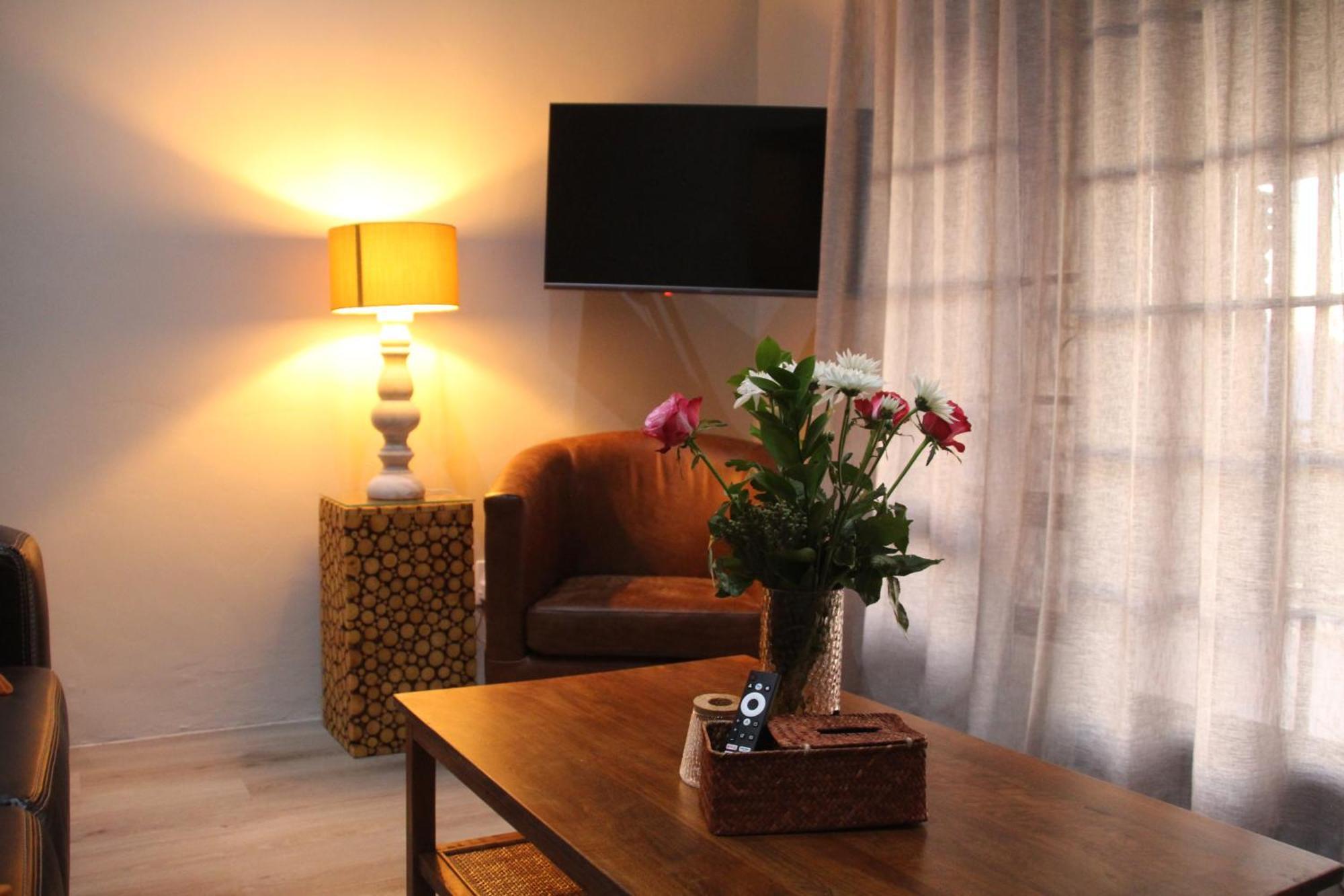Montmartre Chalets & Venue Franschhoek Luaran gambar